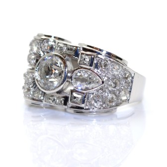 Antique jewelry - Art Deco Diamond Ring