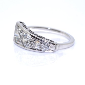 Antique jewelry - Art Deco Diamond Asymmetrical Ring