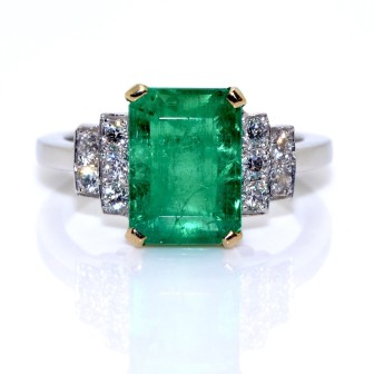 Engagement rings - Emerald and Diamond Ring 