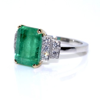 Jewelry creations - Emerald and Diamond Ring 